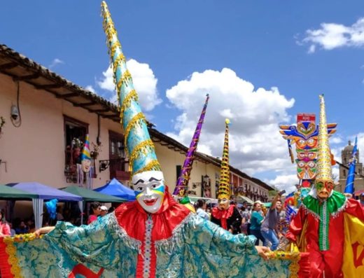 Carnaval de Cajamarca 2027 en Bus Parrandero